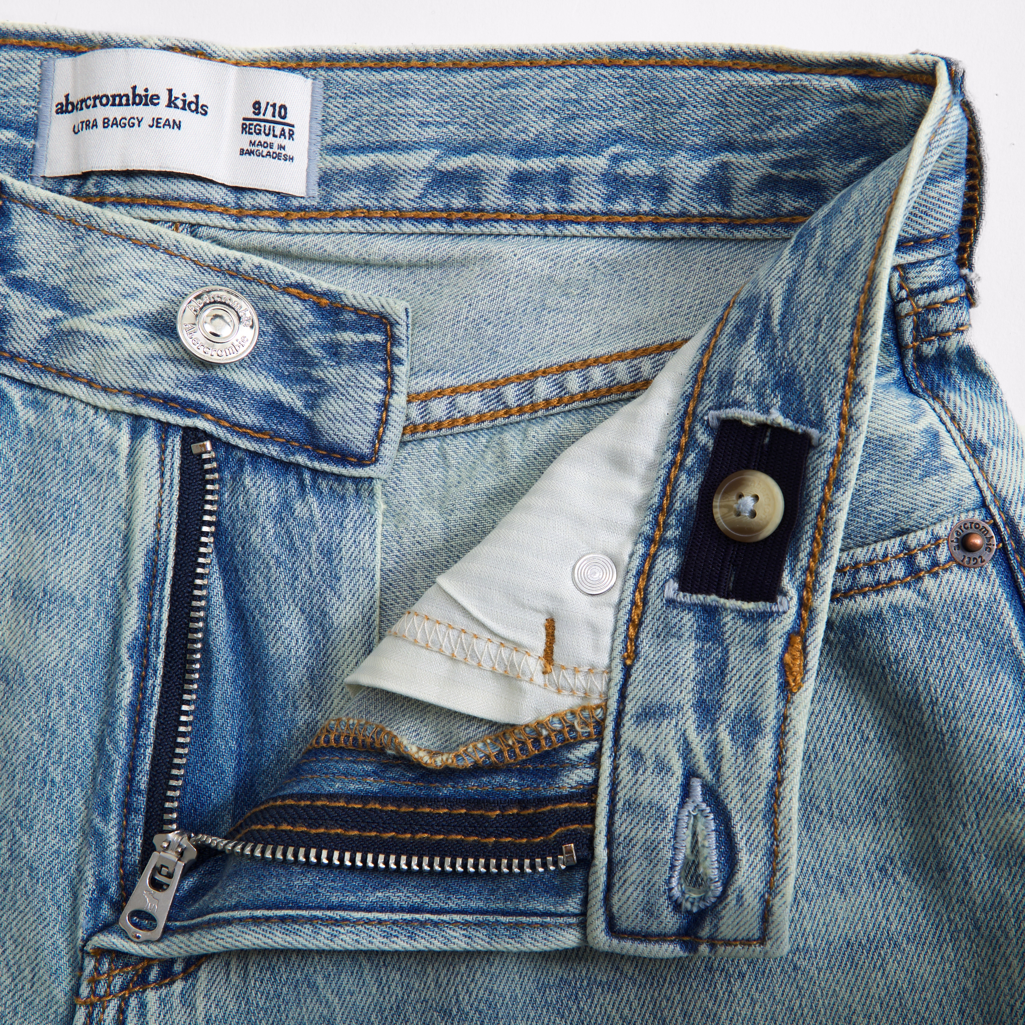 Abercrombie & Fitch Ultra Baggy Jeans In Brown