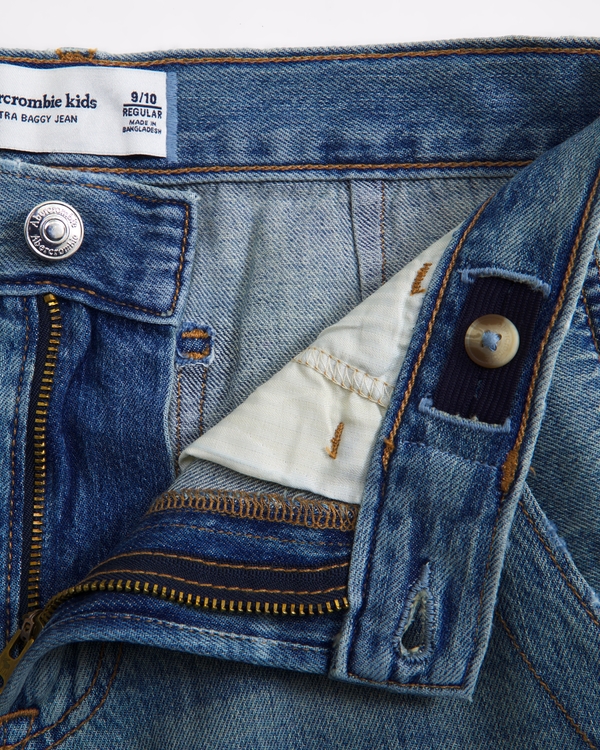 ultra baggy cargo jeans