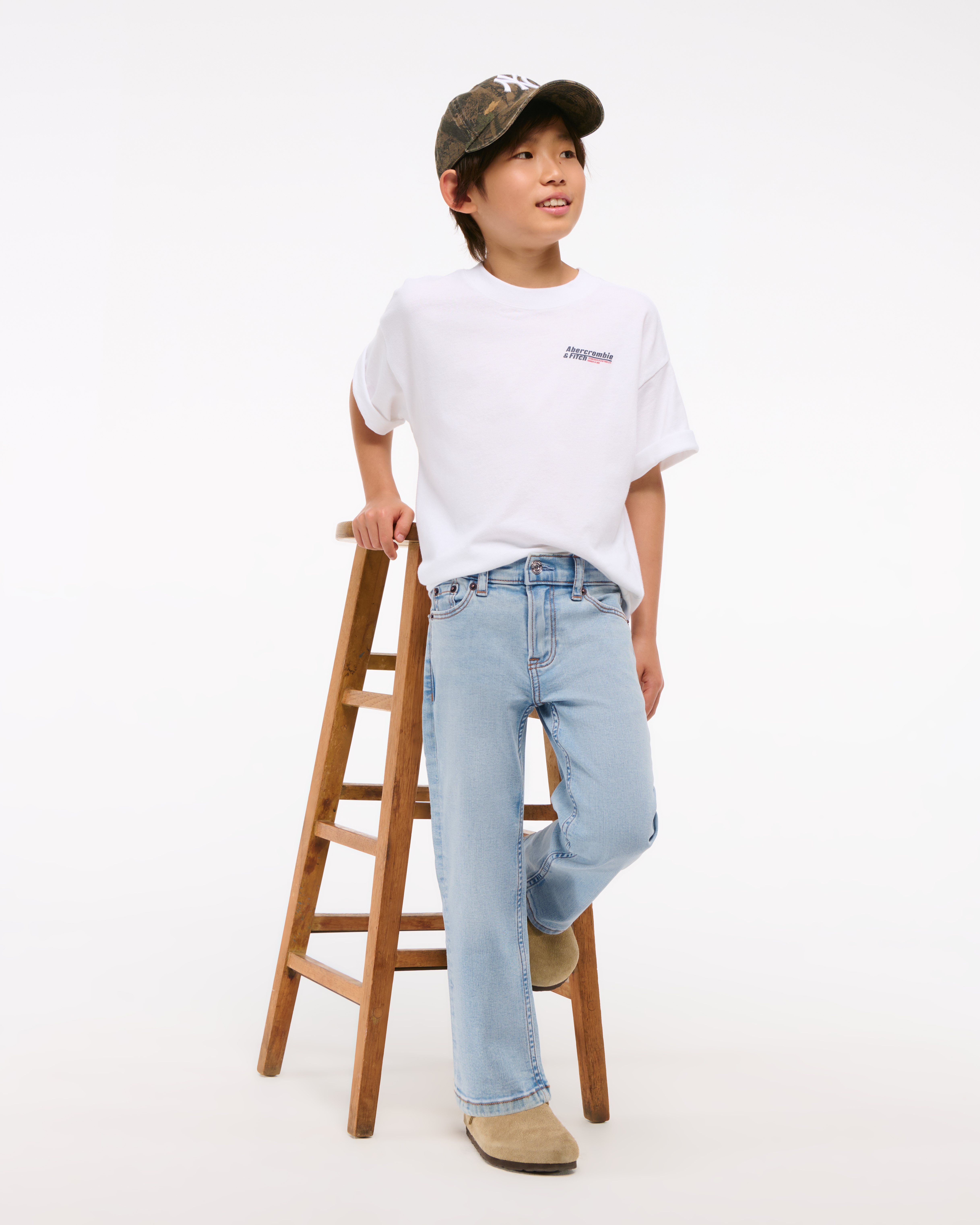 Abercrombie & Fitch Straight Jeans In Brown