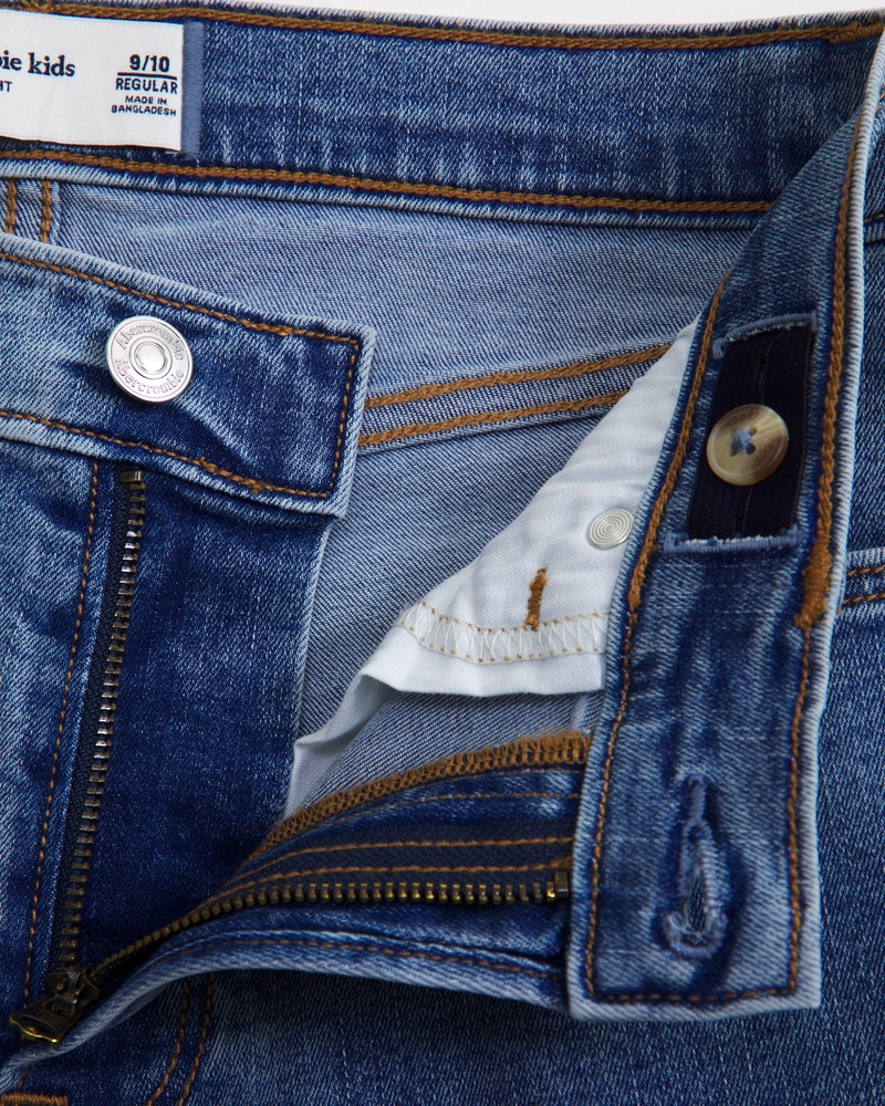 straight jeans