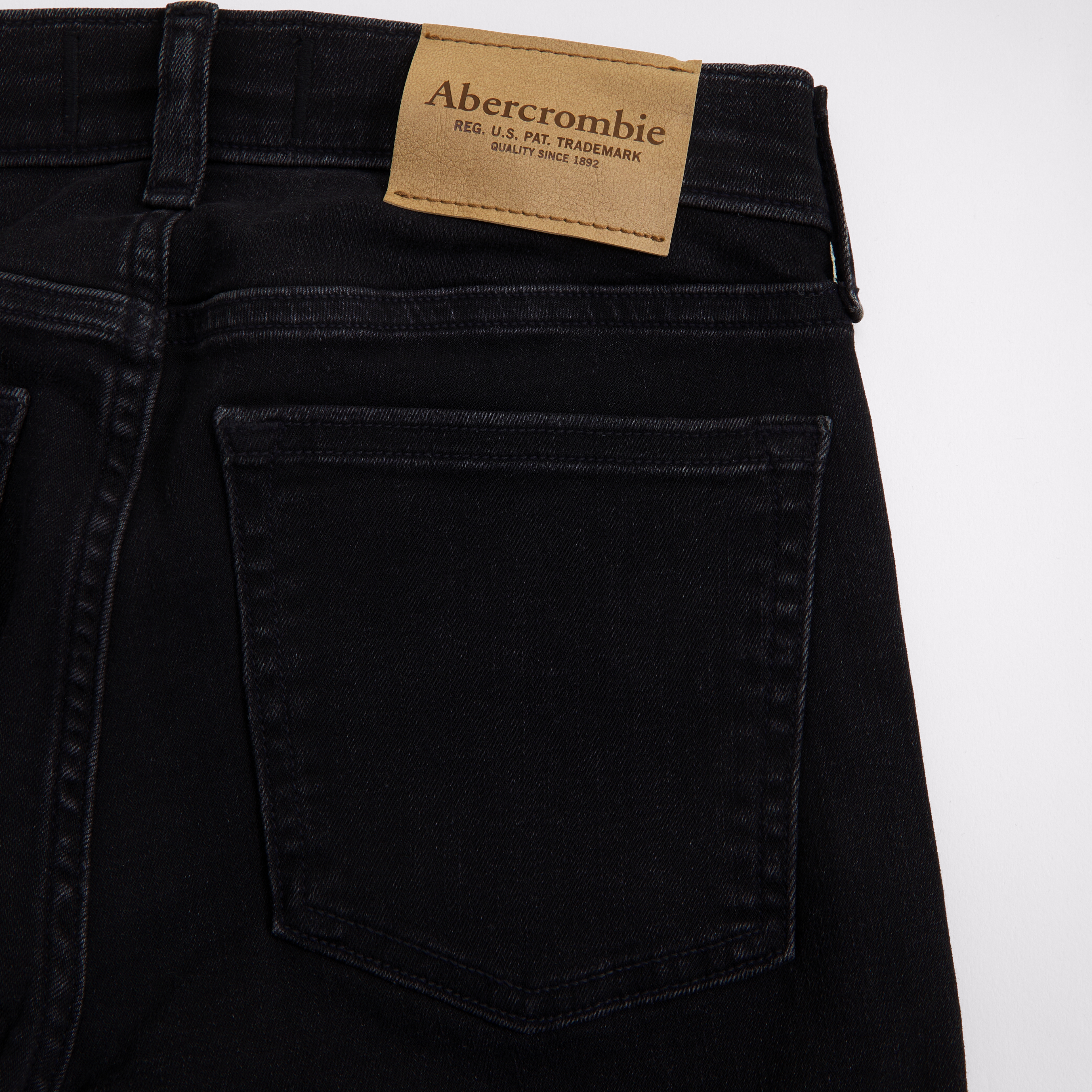 Abercrombie & Fitch Skinny Jeans In Black