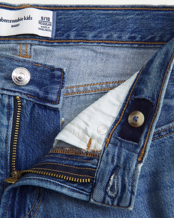 lightweight baggy jeans