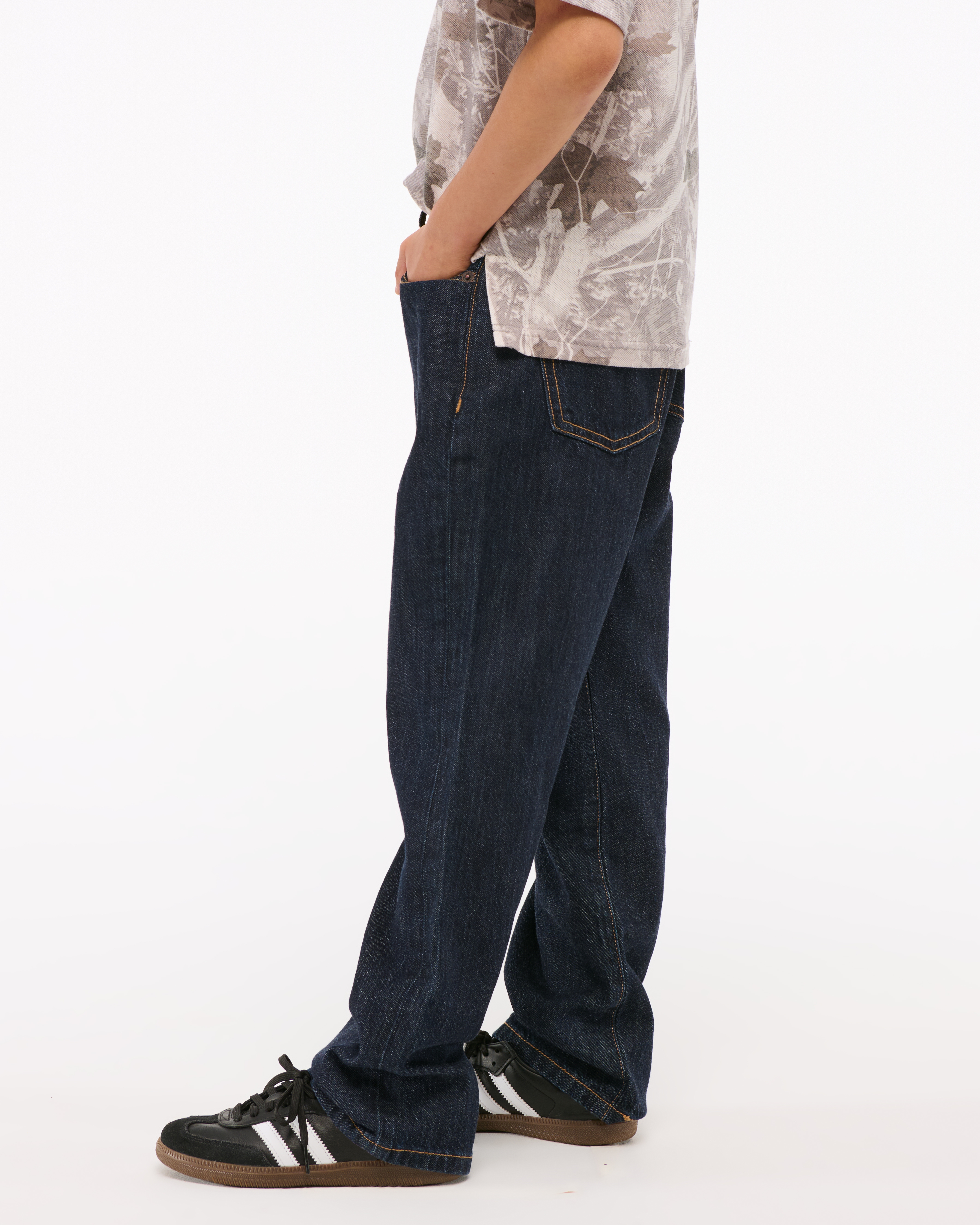 Abercrombie & Fitch Loose Jeans In Blue