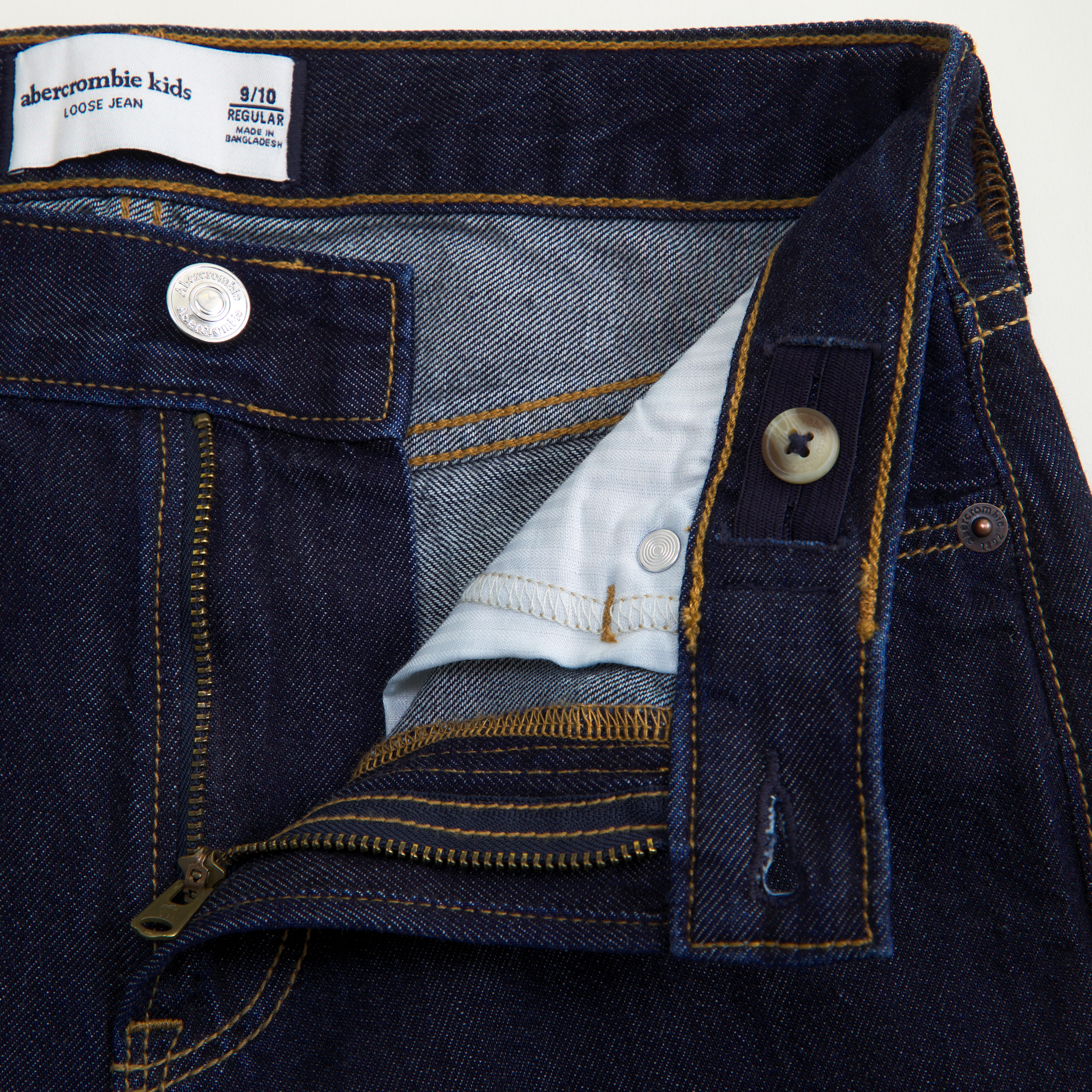 Abercrombie & Fitch Loose Jeans In Blue