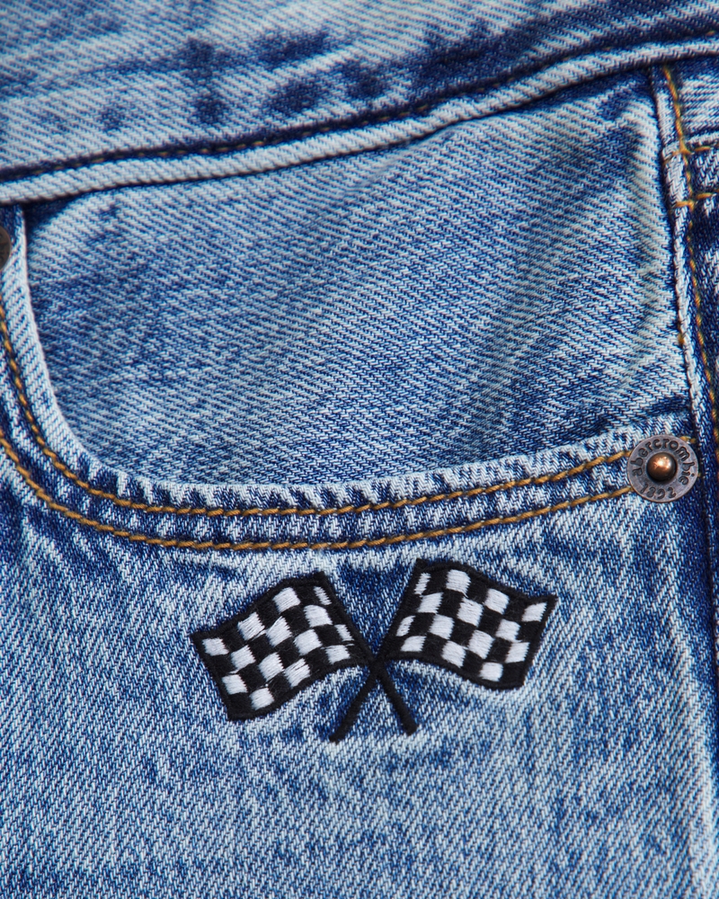 loose jeans