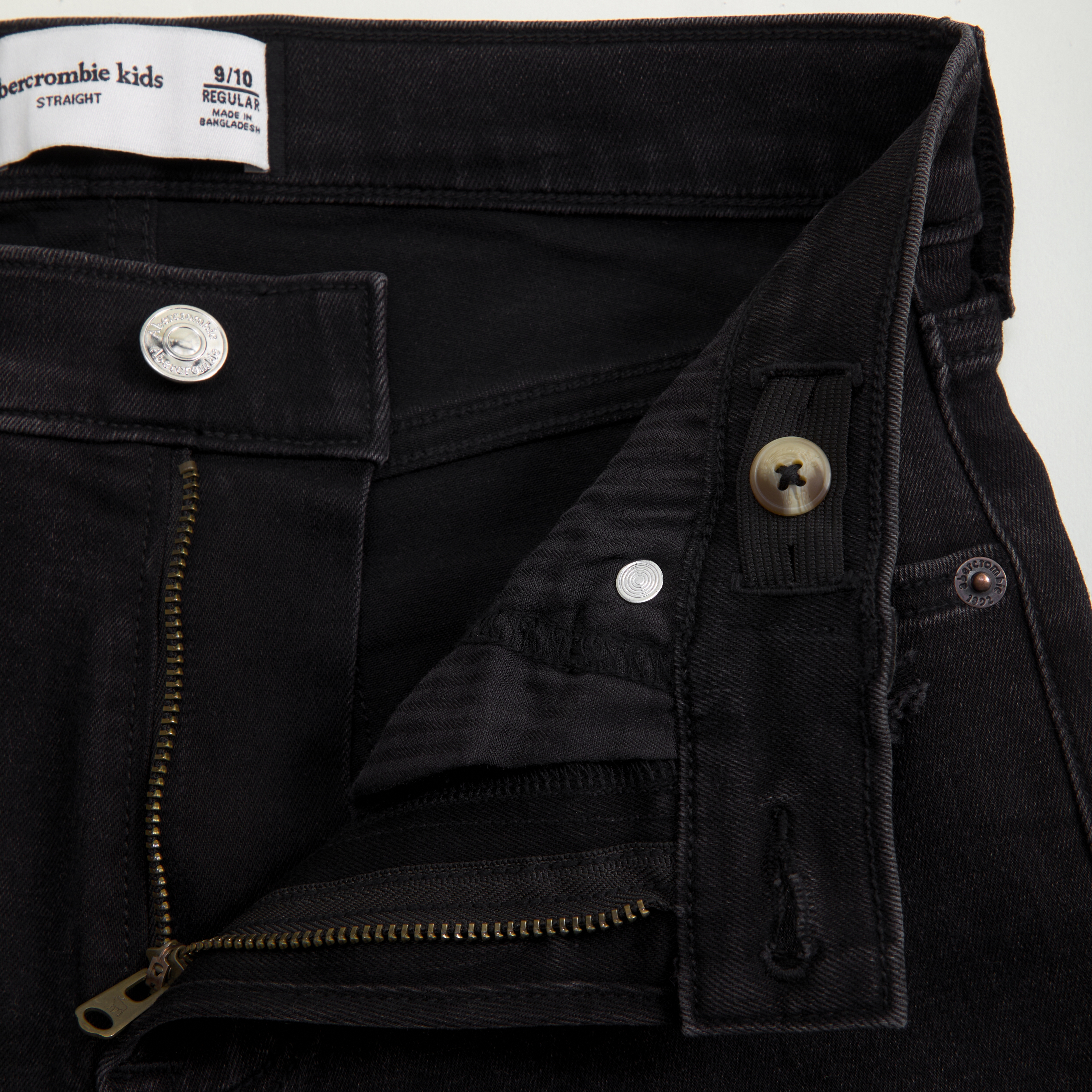 Abercrombie & Fitch Straight Jeans In Black