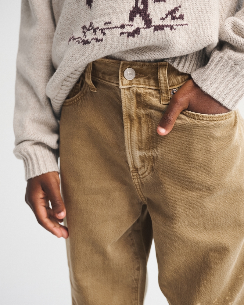loose jeans