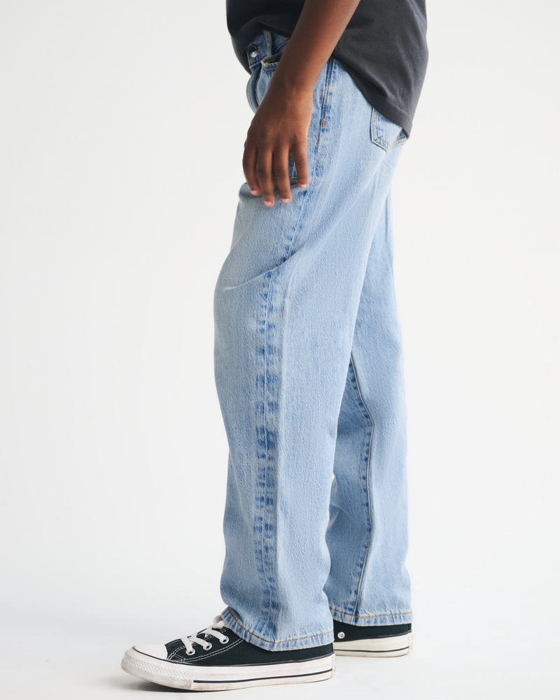 loose jeans