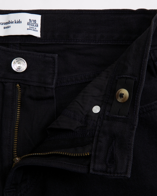 lightweight baggy jeans