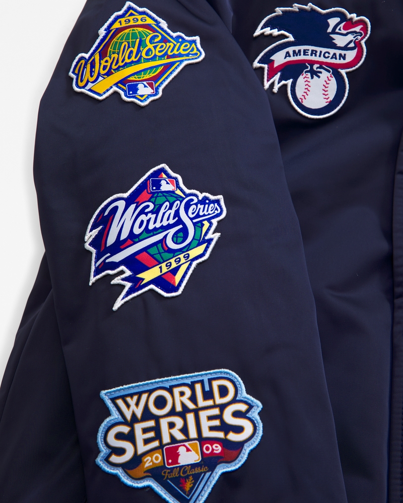 new york yankees hooded bomber jacket