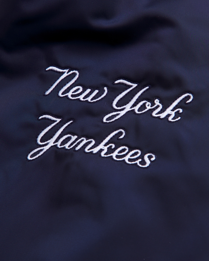 new york yankees hooded bomber jacket