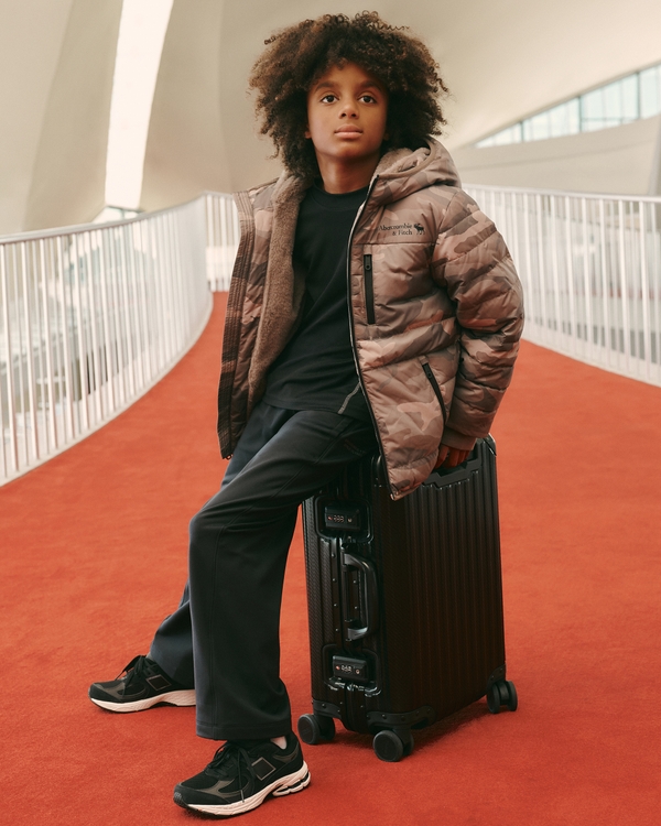 hooded faux fur-lined puffer jacket