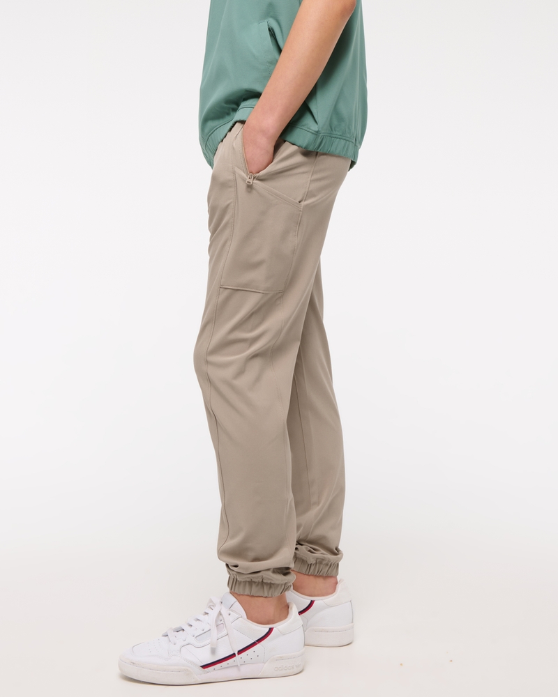 a&f club joggers