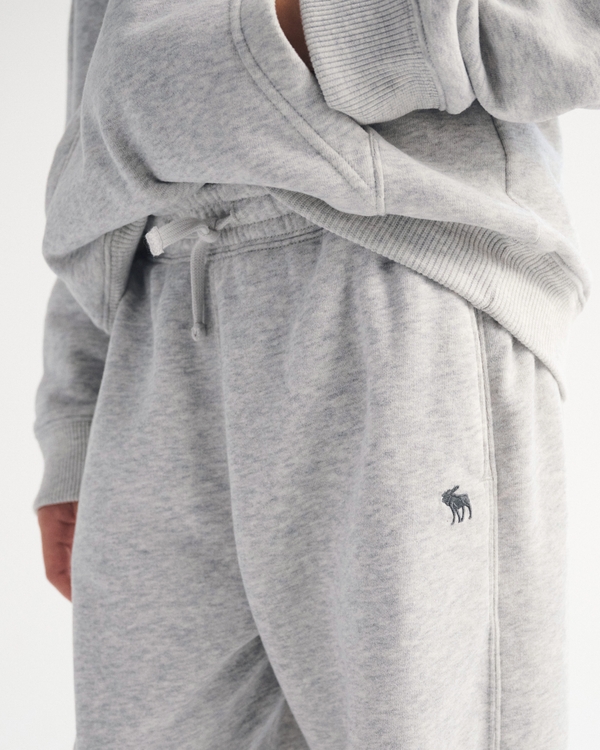 boys essential icon baggy open-hem sweatpants | boys bottoms