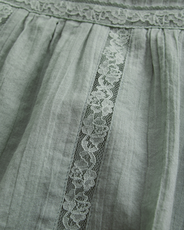 settop met kanten randje, Donker Saliegroen view 2