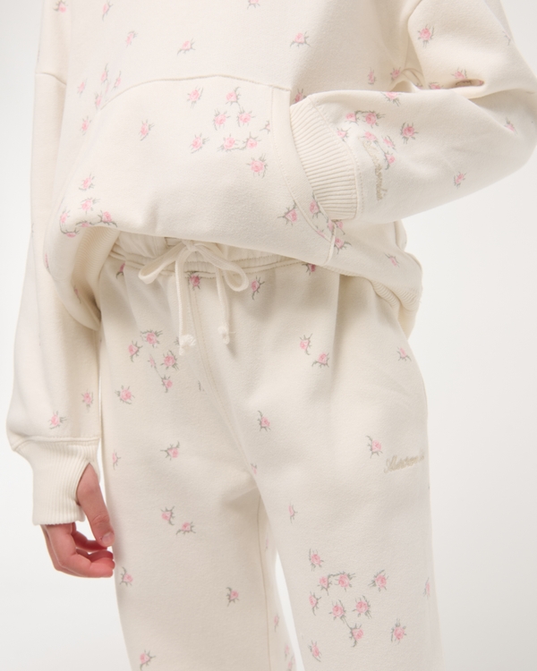 essential wide leg sweatpants