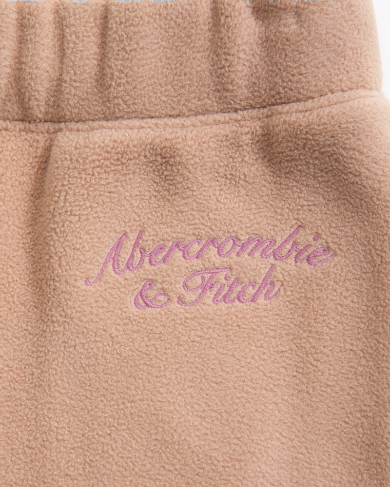low rise baggy sweatpants