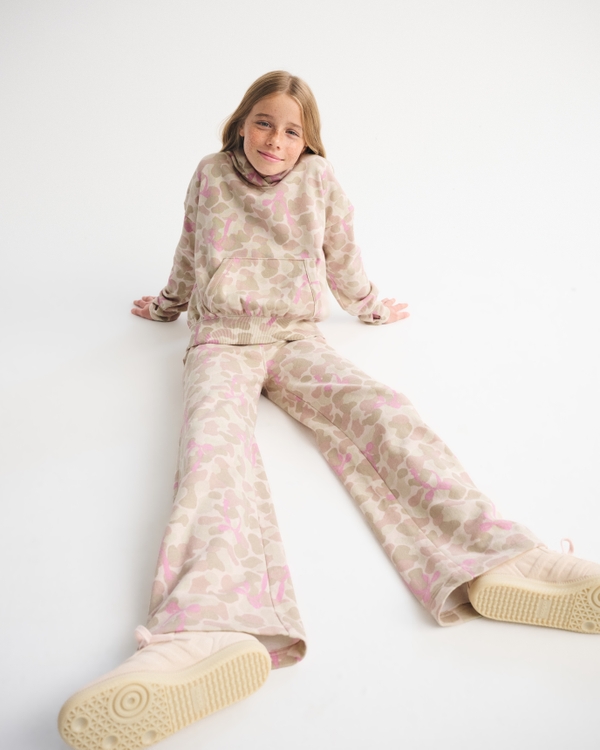 essential wide leg sweatpants