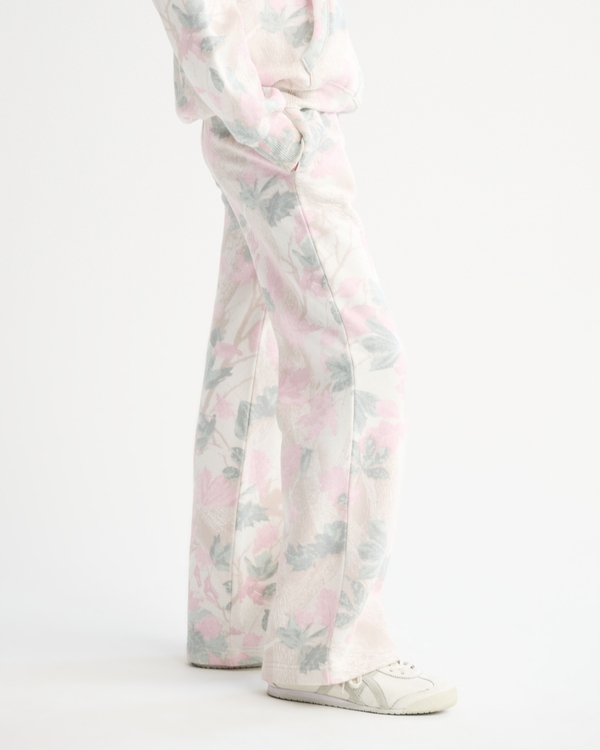 essential wide leg sweatpants