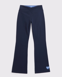 pantalones de chándal acampanados mini ceñidos de tiro medio ypb