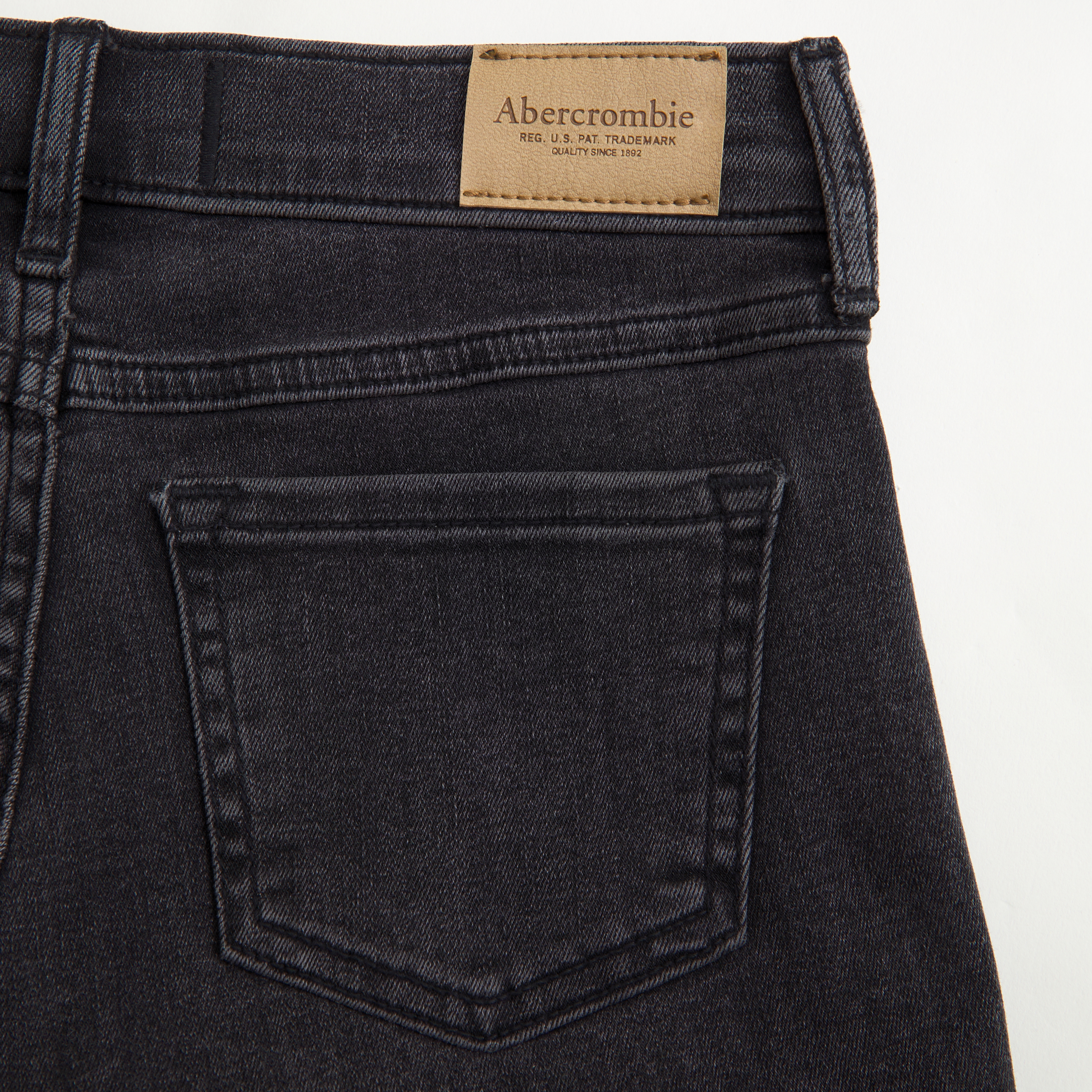 Abercrombie & Fitch High Rise Relaxed Shorts In Black