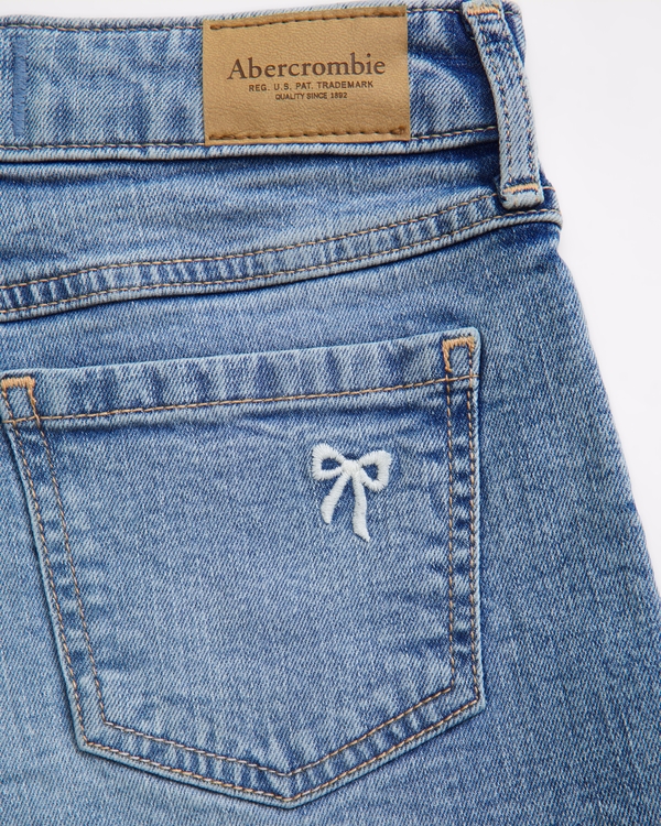 high rise relaxed shorts, Bow Light Wash view 2