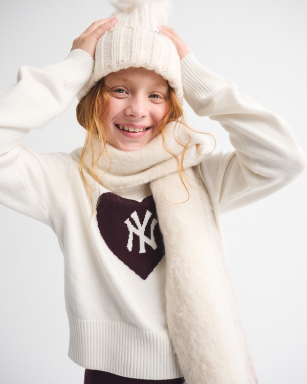 new york yankees graphic crew sweater