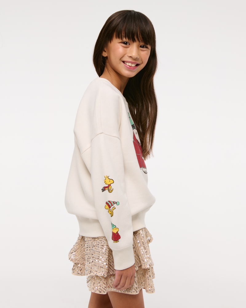 legging-friendly snoopy graphic crew sweatshirt