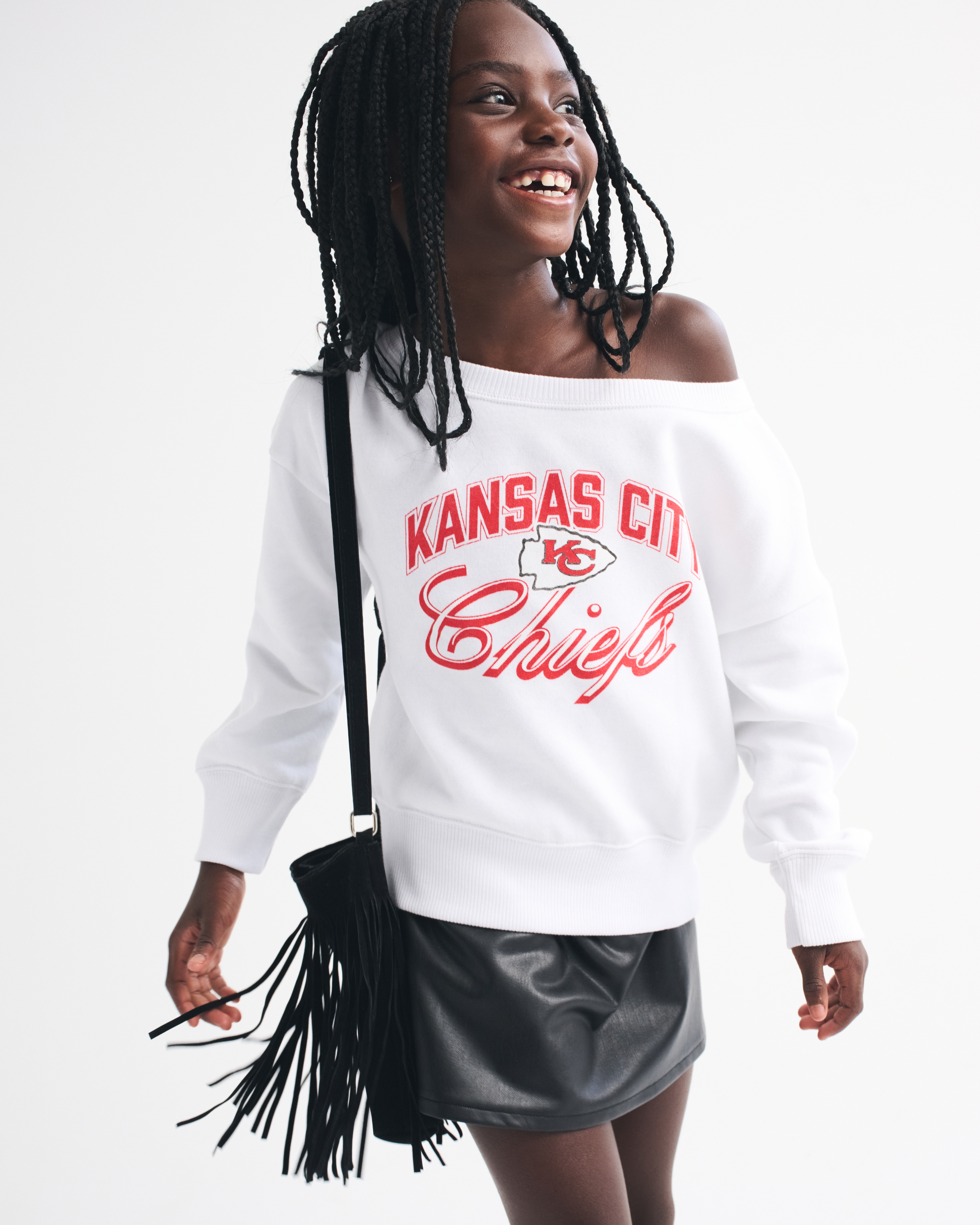 Abercrombie & Fitch Kids' Kansas City Chiefs Off-the-shoulder Graphic Crew Sweatshirt