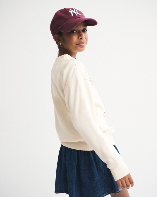 legging-friendly new york yankees crew sweatshirt