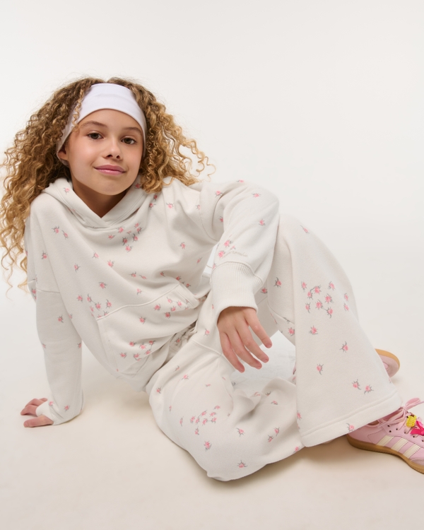 essential popover hoodie