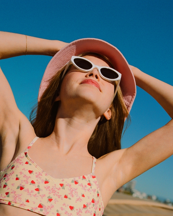 cateye sunglasses, White view 1