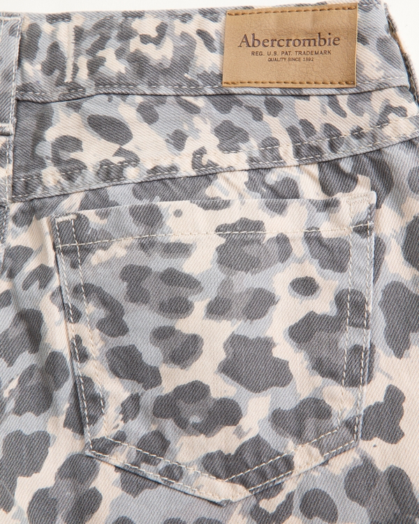 lightweight low rise baggy jeans