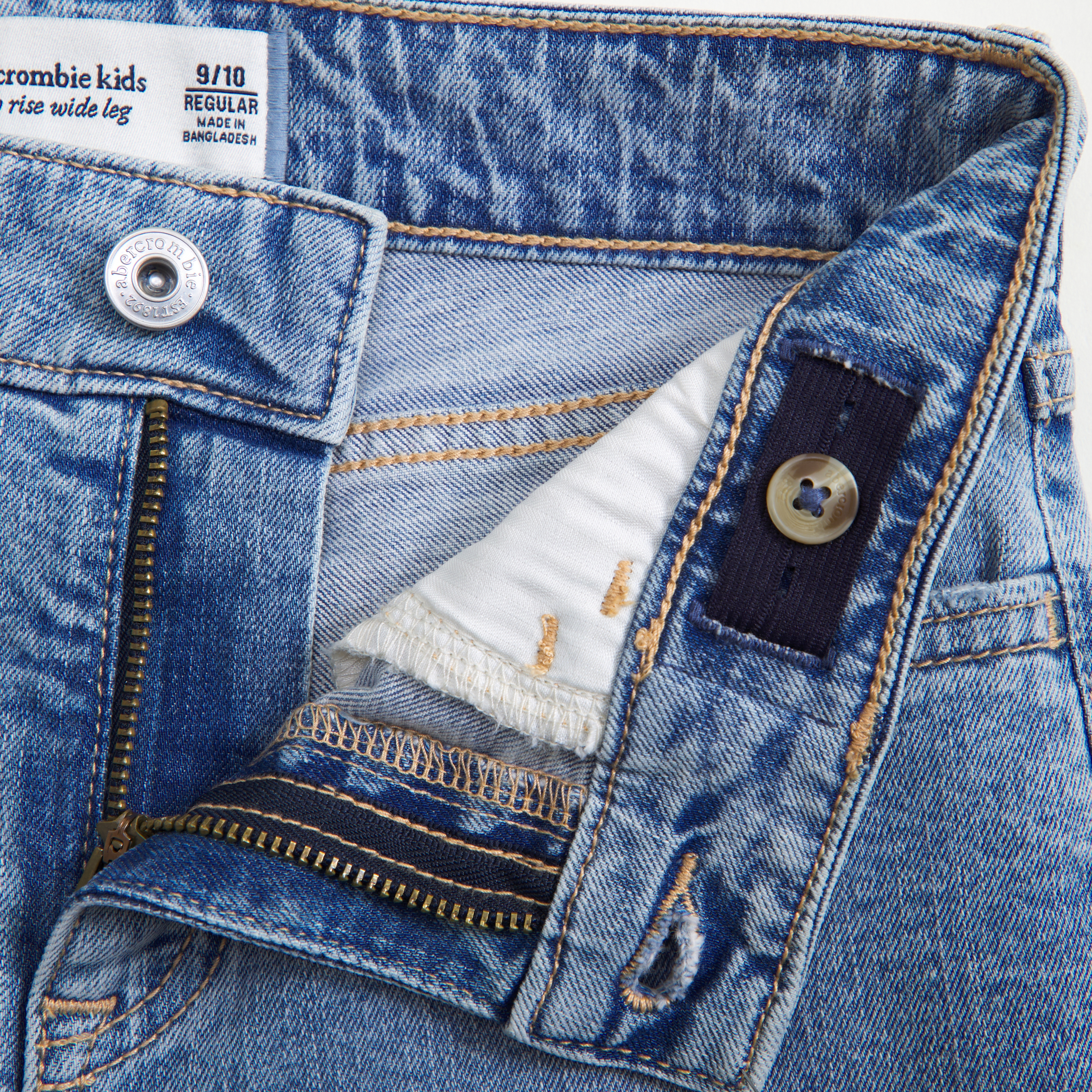 Abercrombie & Fitch High Rise Wide Leg Jeans