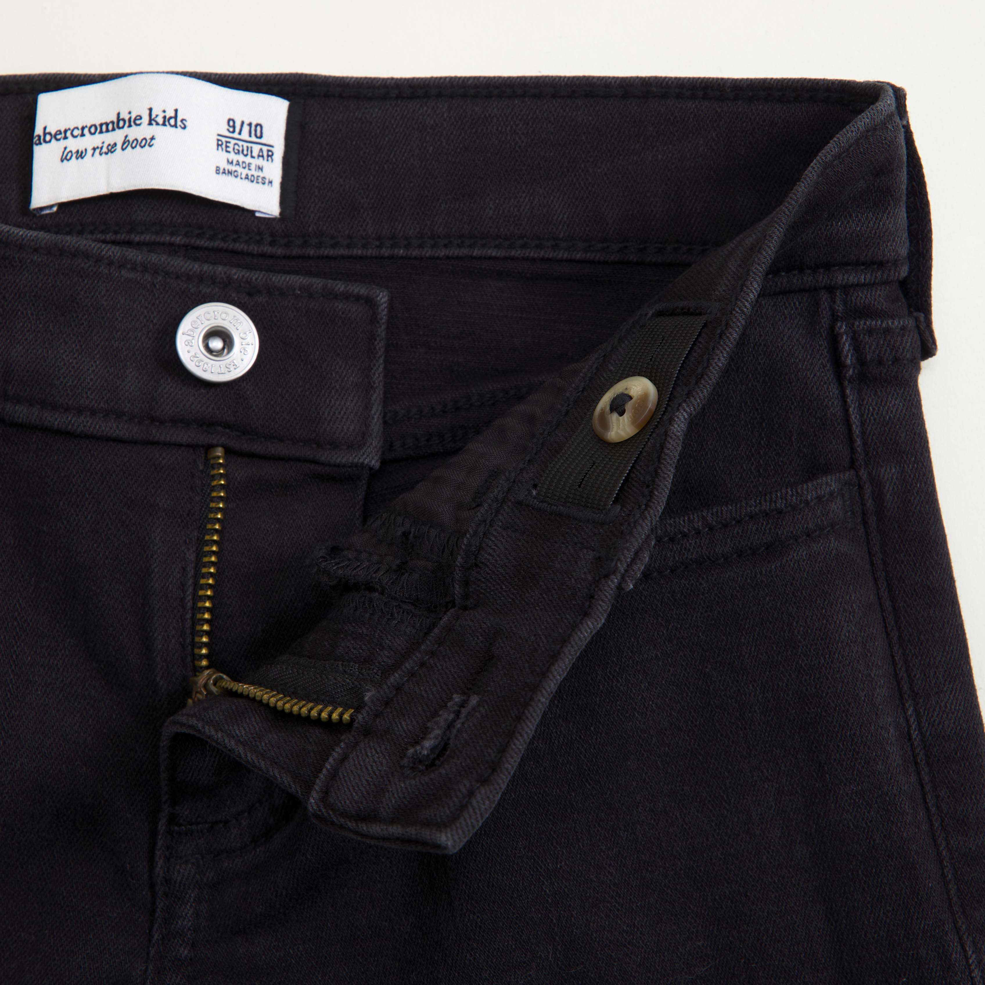 Abercrombie & Fitch Low Rise Bootcut Jeans In Black