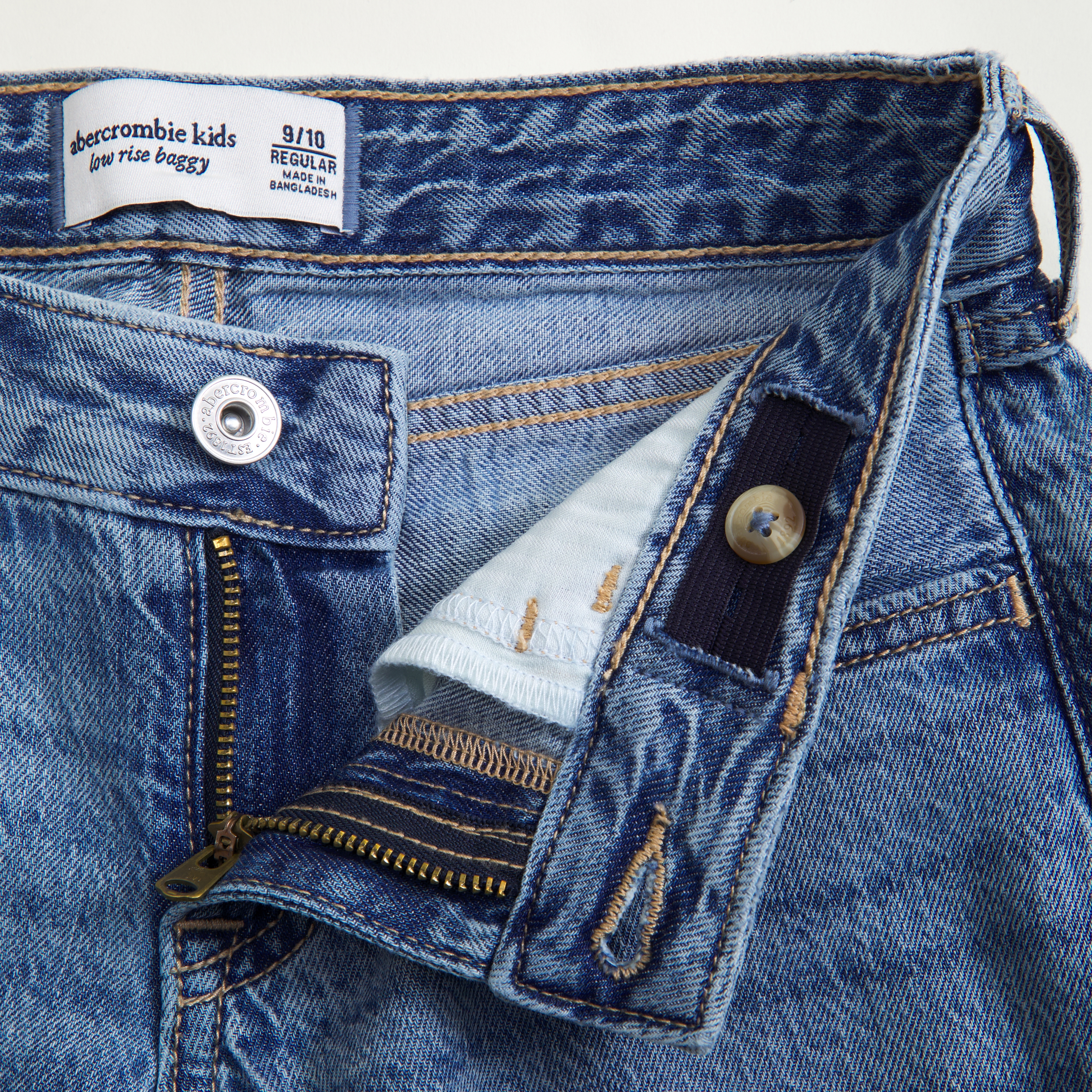 Abercrombie & Fitch Low Rise Baggy Jeans In Blue