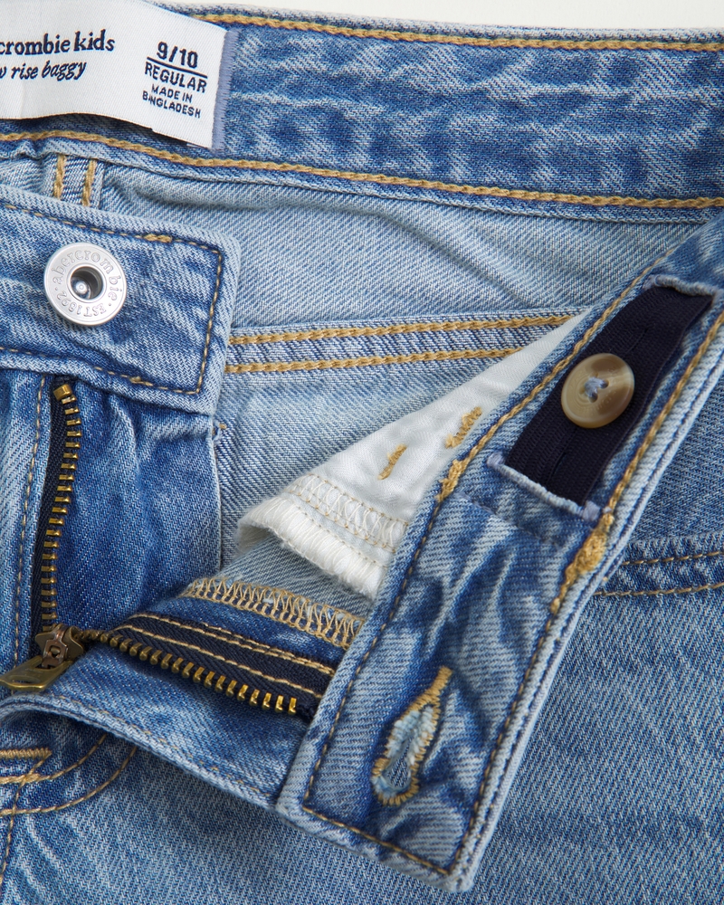 low rise baggy jeans