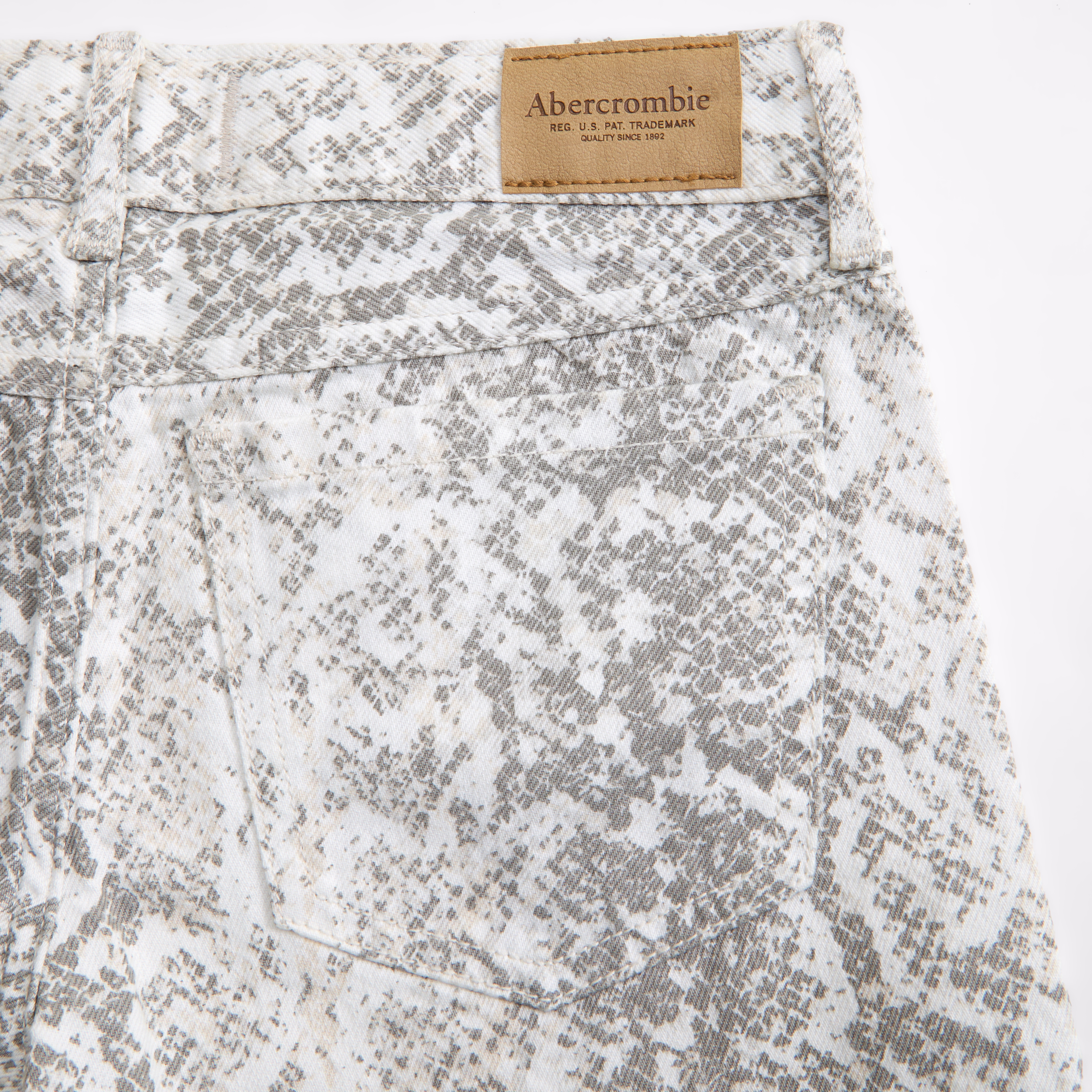 Abercrombie & Fitch Low Rise Baggy Jeans In Gray