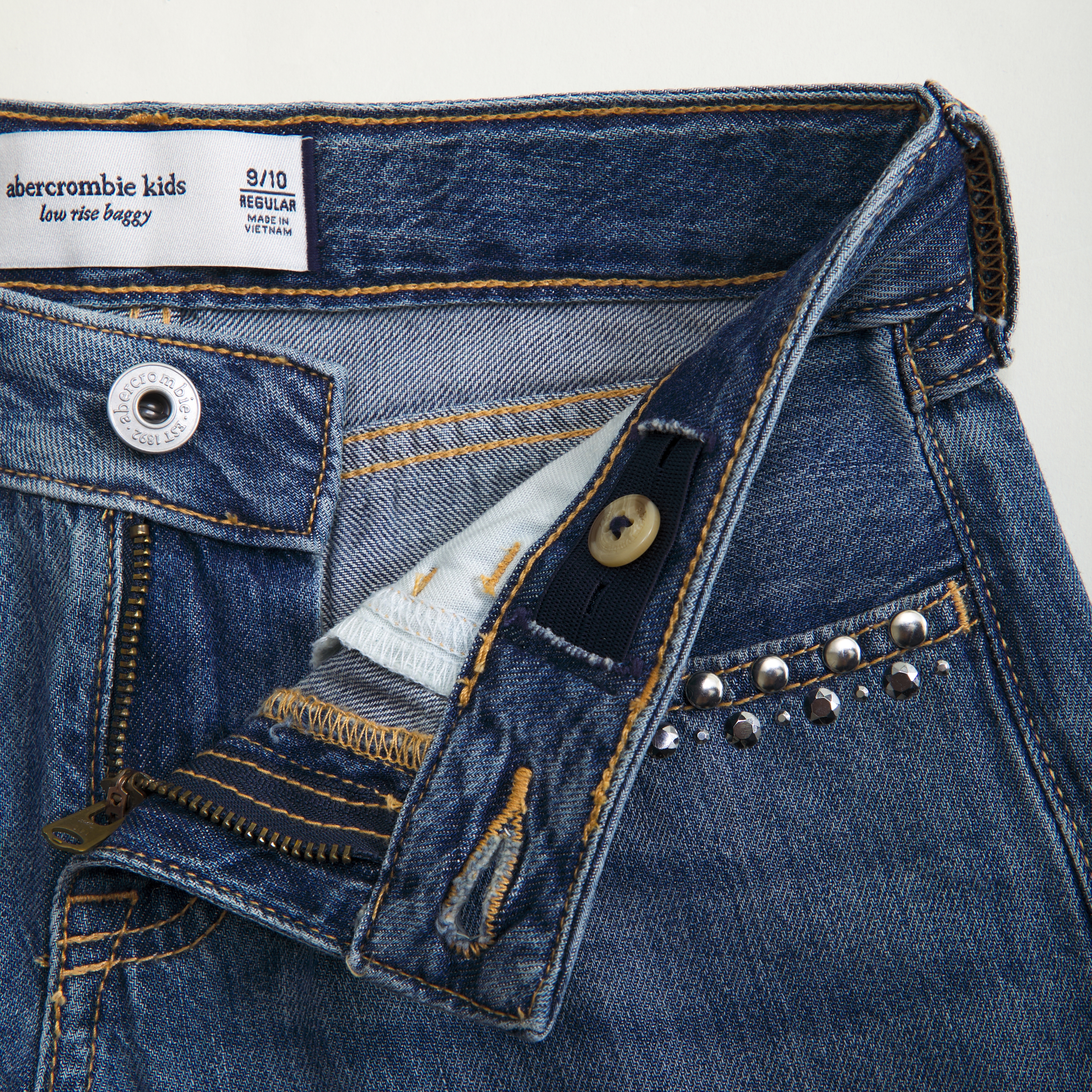 Abercrombie & Fitch Low Rise Baggy Jeans In Blue