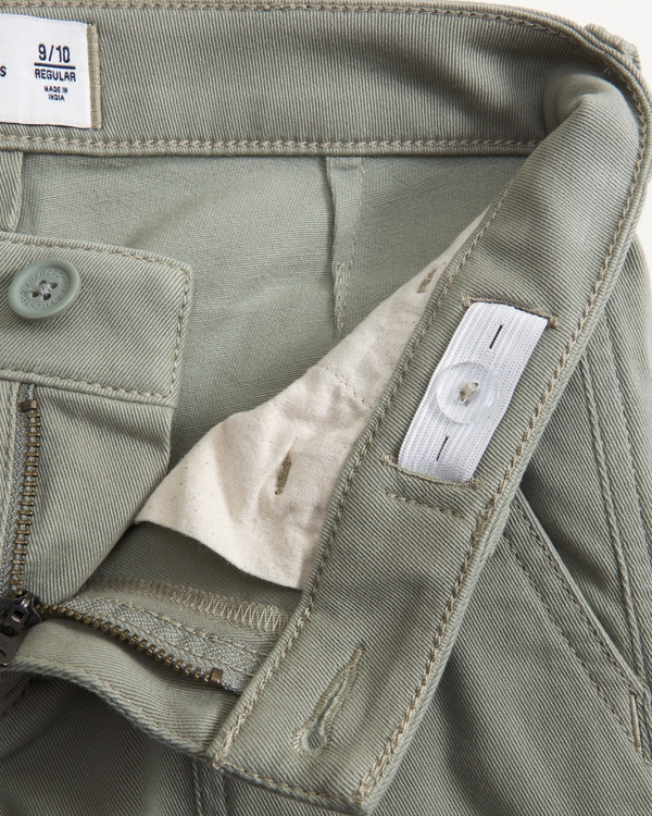 low rise baggy cargo pants