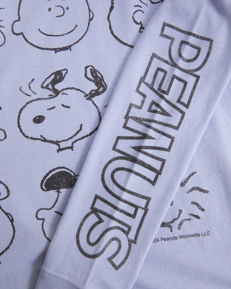 oversized long-sleeve peanuts graphic tee
