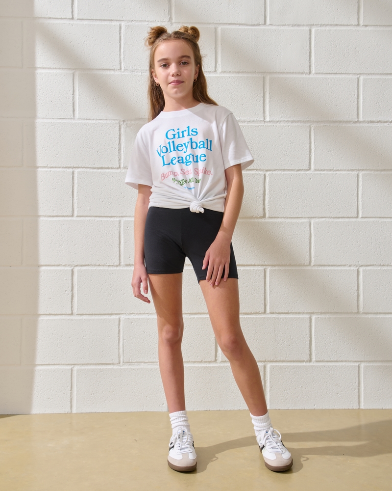 oversized graphic logo tee
