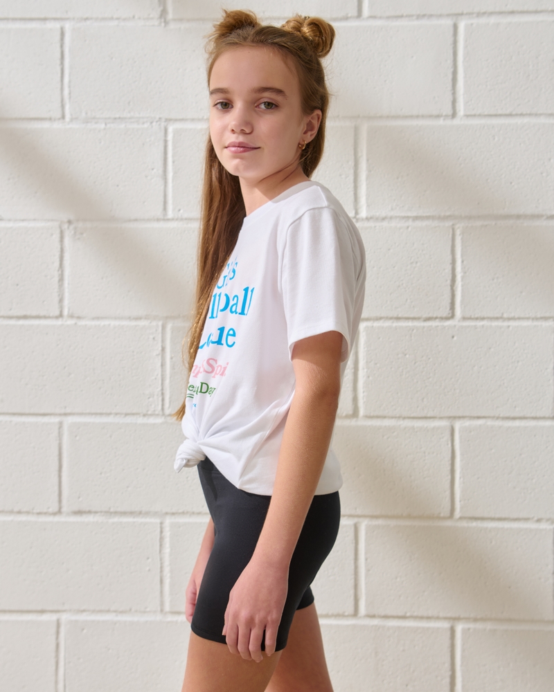 oversized graphic logo tee
