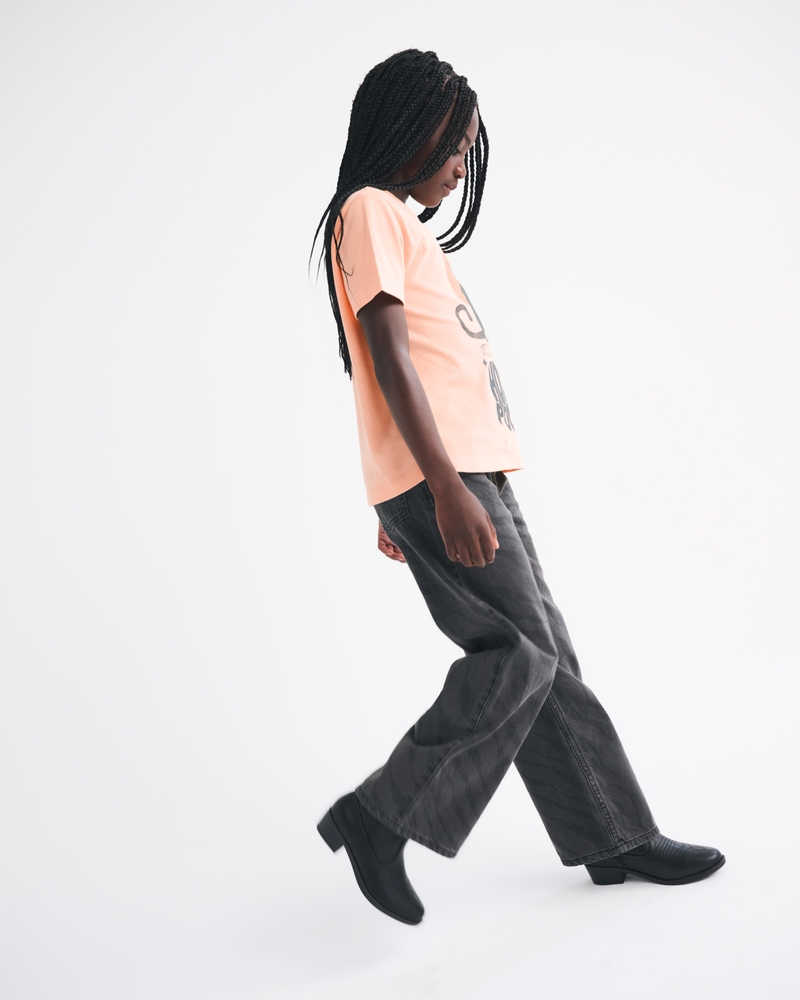 oversized hocus pocus graphic tee