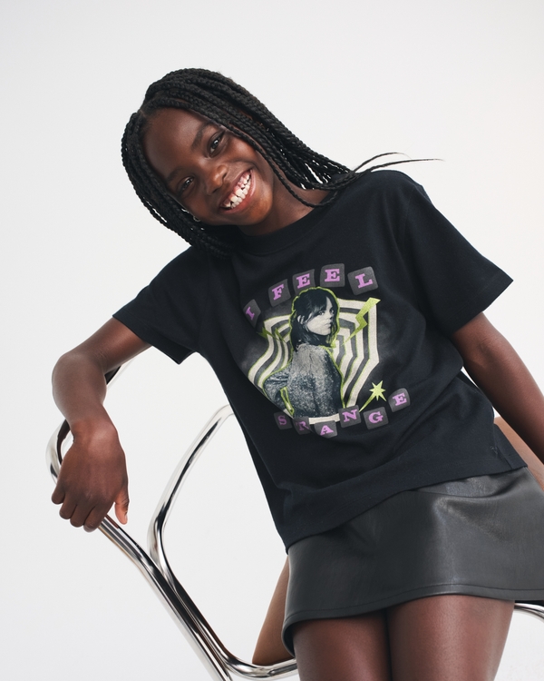 oversized beetlejuice graphic tee