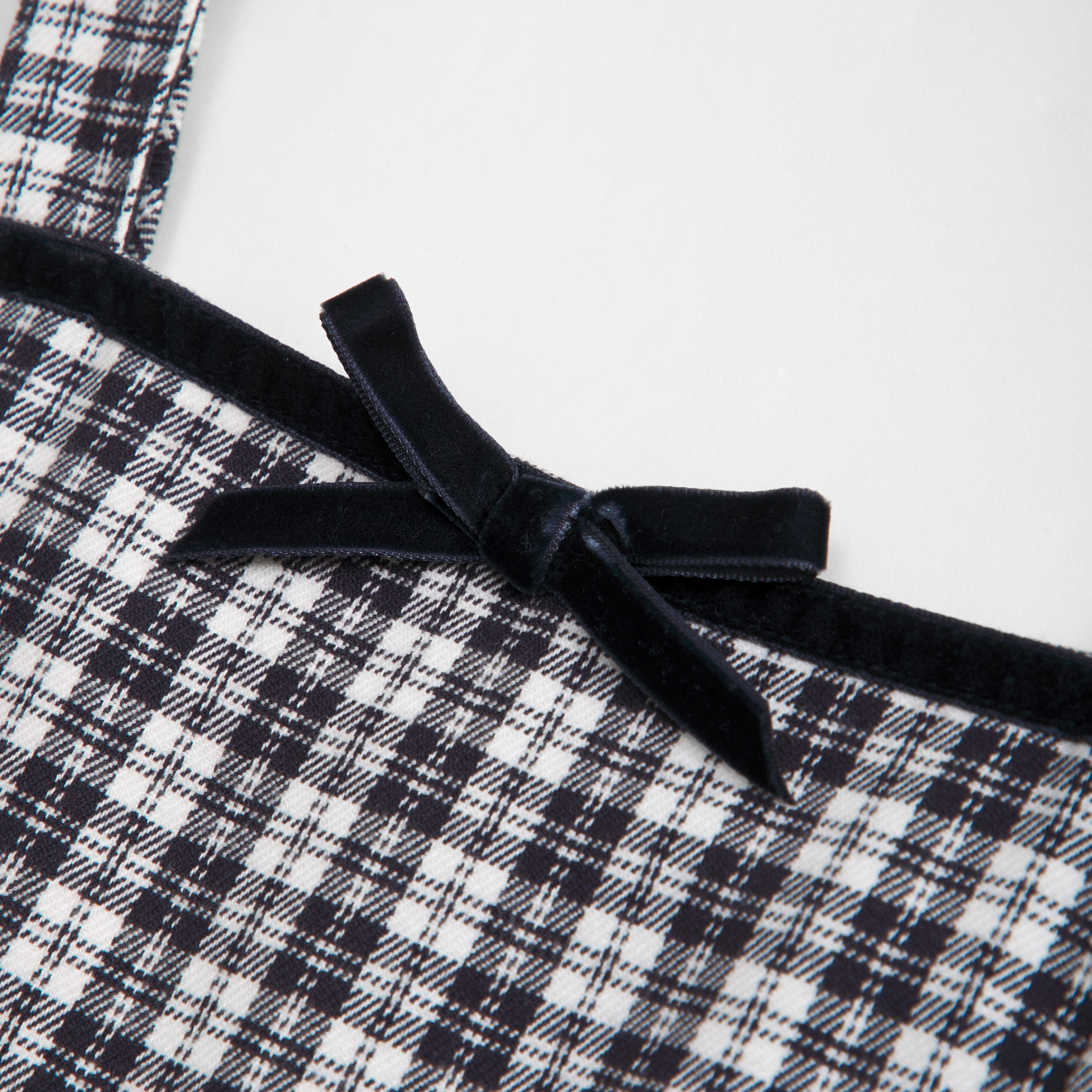 Abercrombie & Fitch Tie-front Plaid Jumpsuit In Black