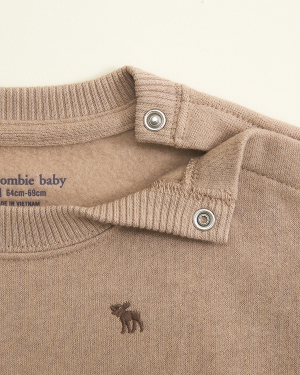 baby essential icon crew, Chocolate Mousse view 2
