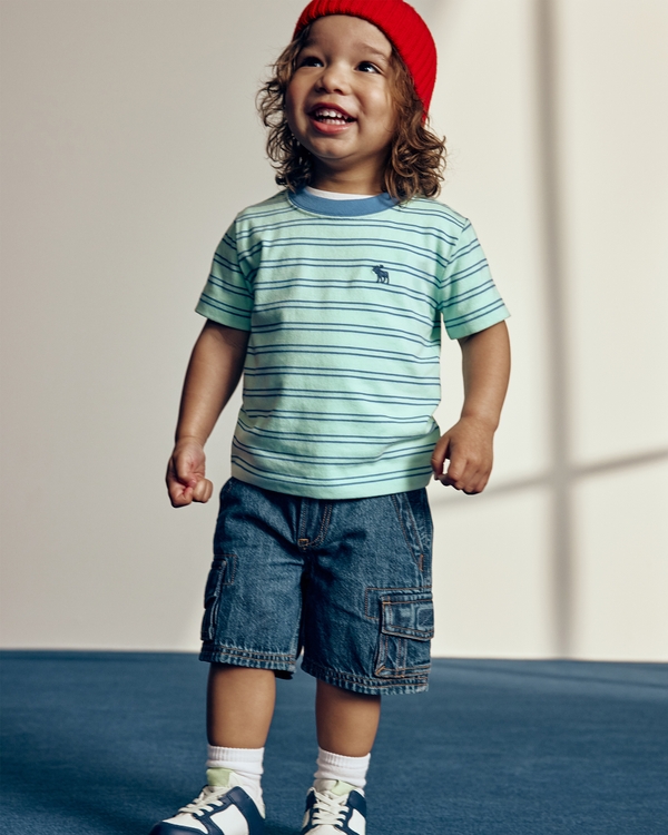 toddler baggy denim cargo shorts, Dark Wash view 1