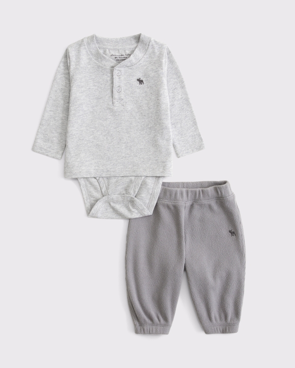 baby bodysuit and pant set, Gray view 1