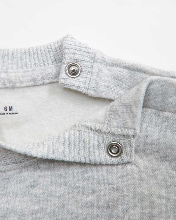 baby essential logo crew sweatshirt set